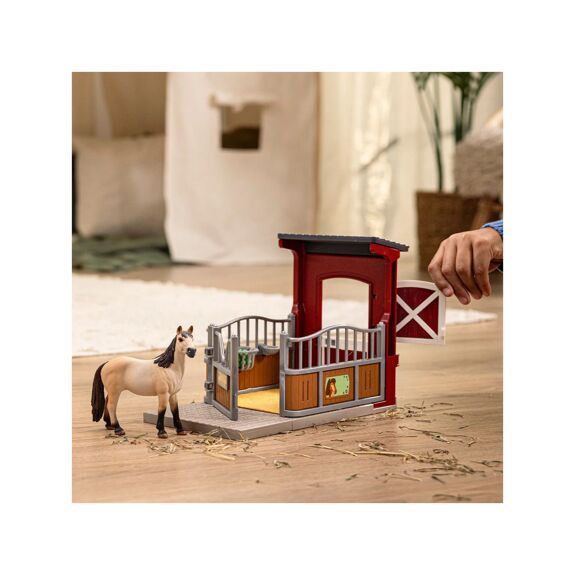 pony-box-with-mustang-mare
