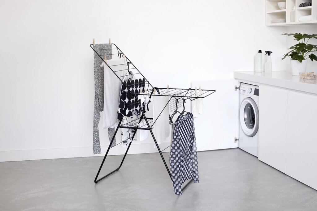 brabantia-hagon-droogrek-inklapbaar-20-meter-zwart-voorkant-03