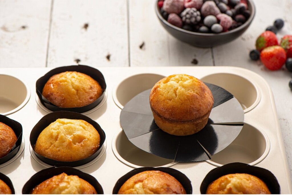 nostik-muffin-bakfolie-12-stuks-zwart-voorkant-02