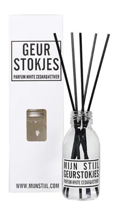 mijn-stijl-geurstokjes-white-cedar-en-vetiver-voorkant-01