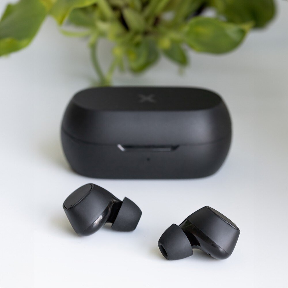 maxlief-bluetooth-draadloze earbuds-oplaadcase-zwart-voorkant-03