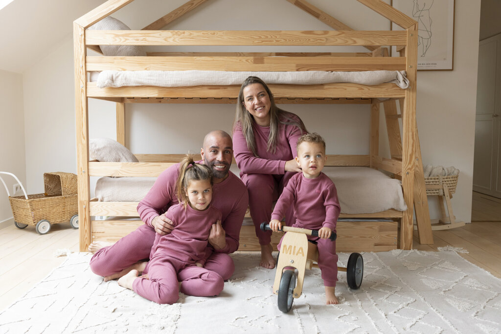 feetje-wafelpyjama-family-limited-edition-2025-berry-voorkant-01