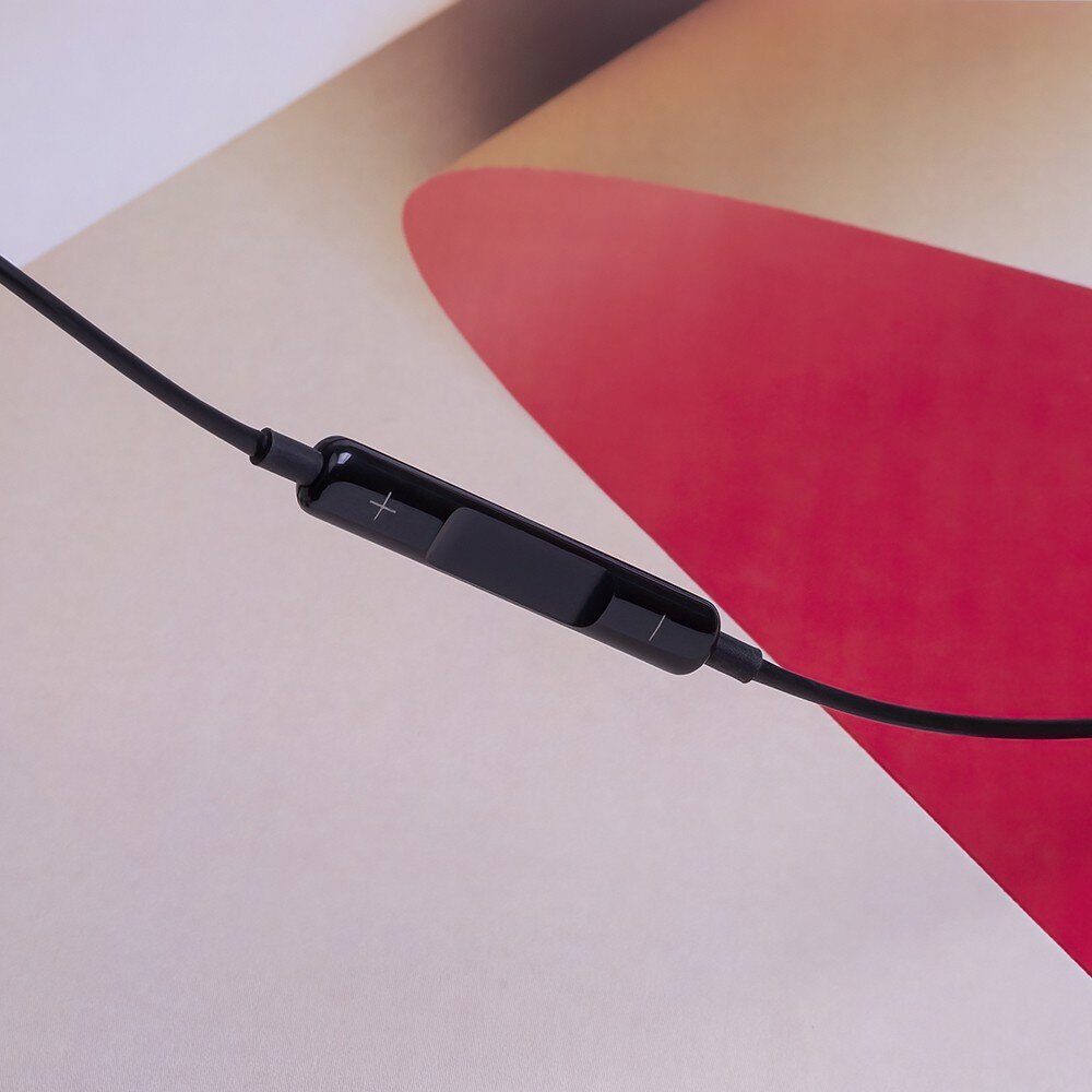 maxlife-sterio-earphones-in-ear-usb-c-bedraad-zwart-voorkant-05