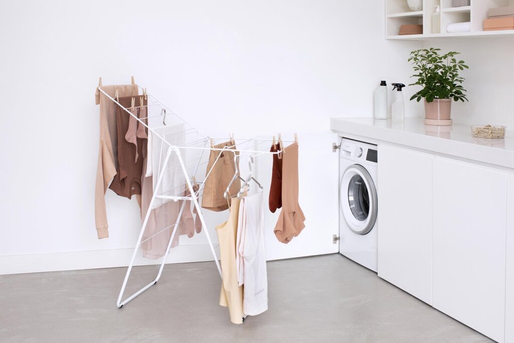 brabantia-hagon-droogrek-inklapbaar-15-meter-wit-voorkant-05